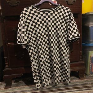 men’s checkered tee shirt